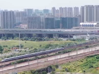 全国铁路今起调图，客车实行“一日一图”灵活调动运力