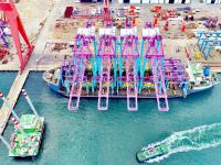 粉色岸桥即将上线营业！中国制造现身卡塔尔港口