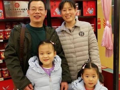 百户文明家庭风采 | 刘青春、刘彬家庭：从高中同学到敬业爱岗的“模范夫妻”