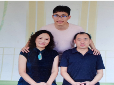 百户文明家庭风采 | 赵贤德、牟玲家庭：“崇尚文明、积极进取”是鲜明家风