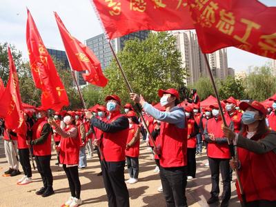 青岛市总工会动员全市各级工会决胜全年目标：大干奋战一百天、攻坚克难争一流