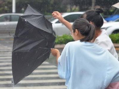 强对流蓝色预警！ 辽宁山东等部分地区有8至10级雷暴大风