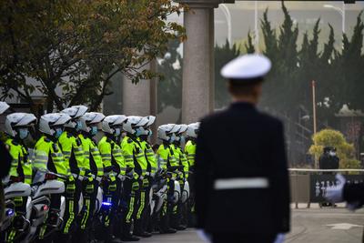 今天，青岛全城送别李涌！明天，原本是他55岁生日……