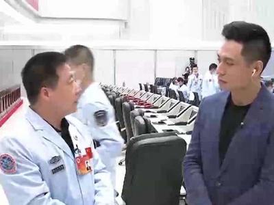 杨利伟：目前正在进行载人登月的前期方案论证，未来将探索更深远的太空