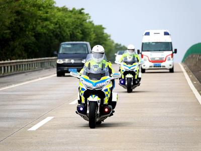 广西柳州13岁少年脑死亡，父母忍痛捐其器官救6人