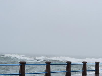 渤海或将出现4.0米巨浪！国家海洋局北海预报中心发布海浪、风暴潮蓝色警报