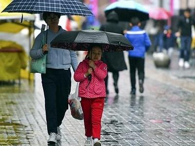 未来十天北方冷空气频繁，东南沿海将有较大风雨