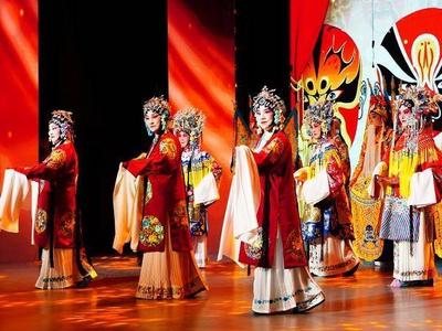 秋风送爽，今又重阳！青岛全市老年大学庆祝重阳节文艺演出圆满成功