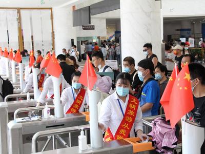 文明旅游让城市更具吸引力！3日青岛迎来国庆旅游小高峰