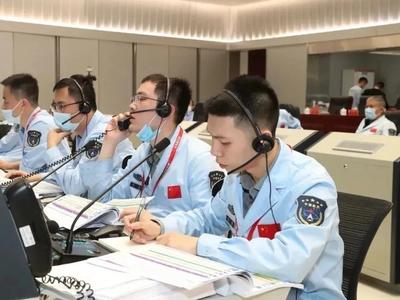 ​火了！他一次次报告“北京明白”，明白了什么？