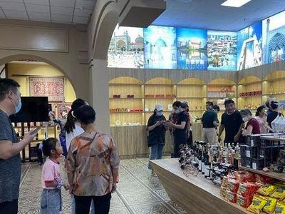 搭乘免费旅游专线，感受青岛城市加速度！国庆假期，市民游客体验上合游