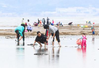 青岛的“天空之镜”和“风味人间”，在这儿
