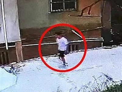 福建莆田发生2死3伤重大刑事案，嫌犯可能携凶器出逃