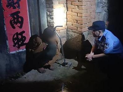 精神疾病患者走失，黄岛民警冒雨三小时找到！