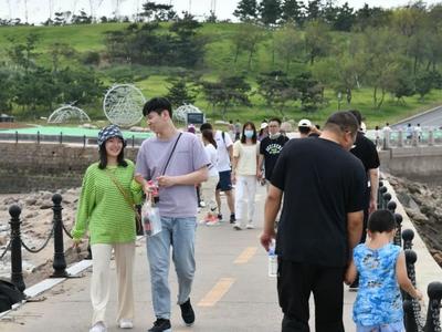 文旅部：国庆假期国内游出游5.15亿人次