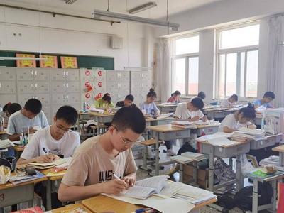 ​云南瑞丽高二、高三、初三学生已经复学