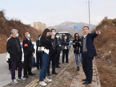 “走进市办实事 见证民生项目”活动：青岛今年已调整优化91条公交线路