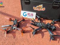 空中版”速度与激情”！时尚体育融媒FPV穿越机大赛现场图来了