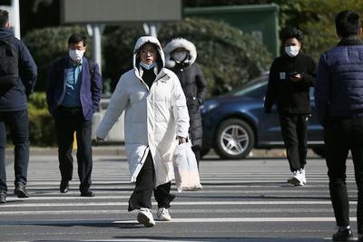 标签看不懂、内里看不见——真假羽绒服如何识别？