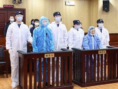 造成公共财产损失2.3259亿余元，歌手曲婉婷之母张明杰一审被判无期