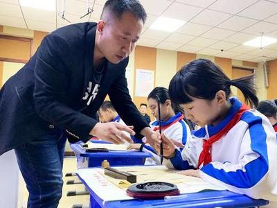 海岛娃城里娃同上一堂课,“双师课堂”促教育优质均衡发展