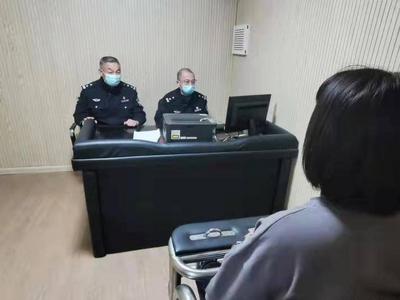 号称能为孩子求职“找关系”诈骗800余万元，青岛警方辗转千里将嫌疑人抓获