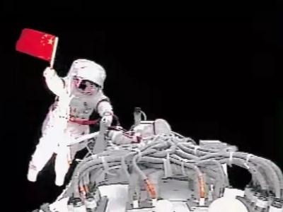 出舱的背后：天上的每一个动作，地面都要反复模拟