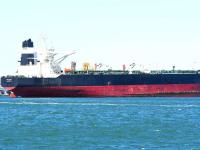 天冷码头“热”！冬日青岛港生产现场镜头