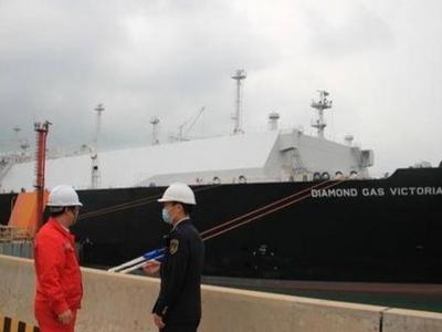 10月以来已有21艘次LNG船舶靠泊董家口！山东海事全力保障海上运输安全