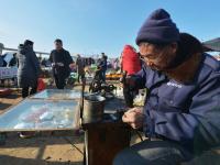 糖球、脂渣……城阳河套大集，真香