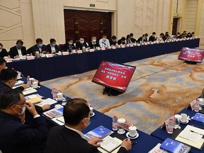 市政协召开座谈会：发展全过程人民民主，深化“倾听与商量”工作