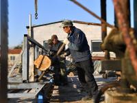 160多年非遗技艺谁来“船”承？实拍红岛船匠的手作现场