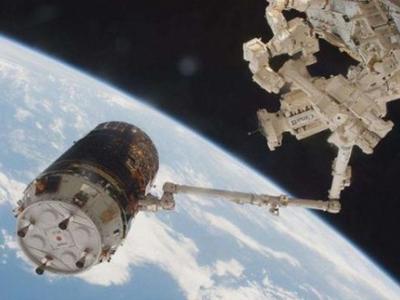 美SpaceX星链卫星2次接近，中国空间站紧急避碰