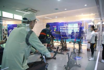 户外项目冬天遇冷？“迷你铁人三项赛”教你这样玩更过瘾！