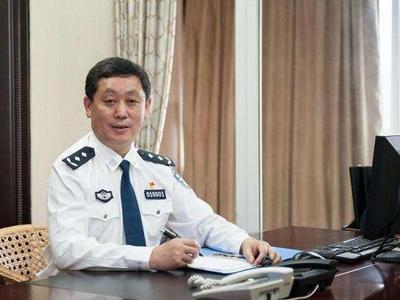 重庆市公安局交巡警总队原总队长陈军被“双开”：违规放贷并获取大额回报