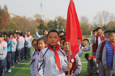 青岛市第二实验小学：触摸树叶脉络，探索自然奥秘