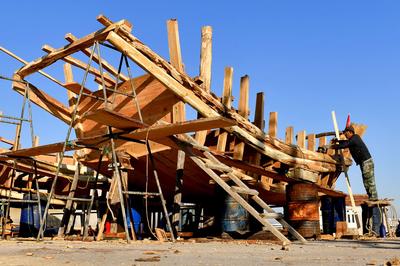 160多年非遗技艺谁来“船”承？实拍红岛船匠的手作现场