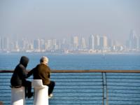 来这条“高端”海岸线，看万吨巨轮来来往往 