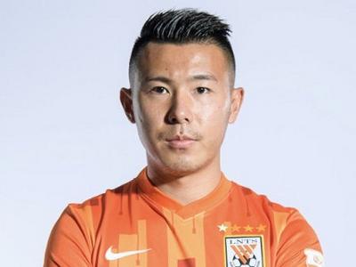 山东泰山球员成源酒吧殴打女生，济南警方：行拘10日