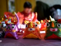 泥老虎、虎头鞋……“萌虎”贺岁回忆杀 