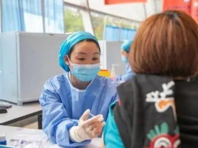 研究生编代码代抢HPV疫苗赚钱？警方：犯法了