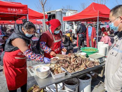 都在这扎堆啦！泊里大集美食“土味儿”十足味道鲜