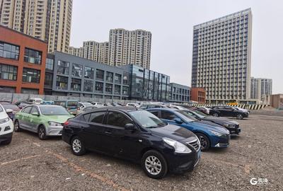 老城区“挤”出千余泊位 四川路、观城路闲置空地新建两处停车场