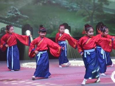 艺校孩子自办春节晚会，近5万人线上观看