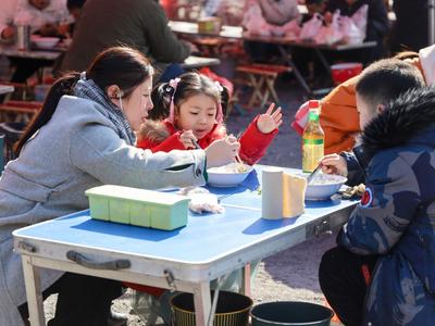 都在这扎堆啦！泊里大集美食“土味儿”十足味道鲜