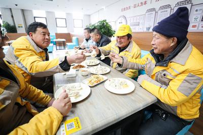 小年至，温暖到！青岛城市美容师们吃上了暖心水饺
