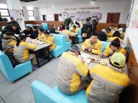 小年至，温暖到！青岛城市美容师们吃上了暖心水饺