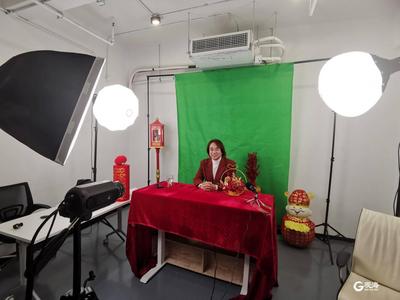 政企联合激活消费，市南邀美食大V开展年货直播