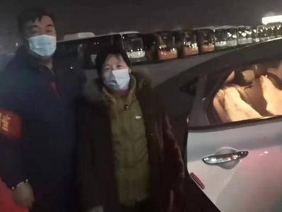 搀扶摔倒老人、免费送女乘客回家……为这三位青岛好司机点赞！