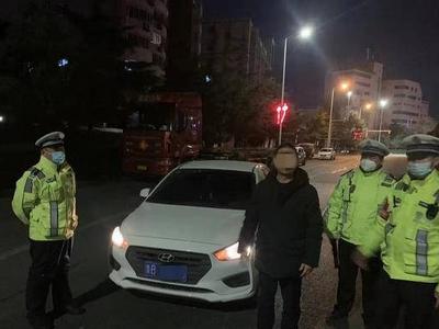 嫌弃妻子开车技术差，他醉驾上路被查